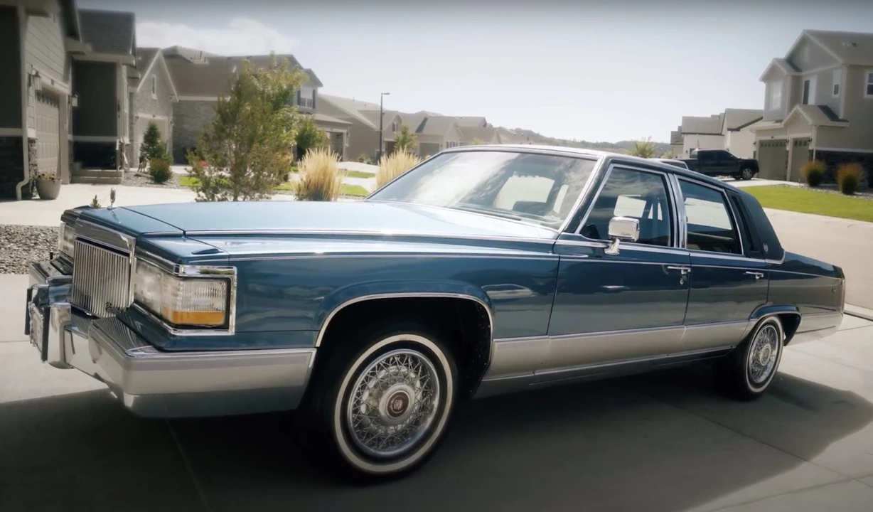 1992 Cadillac Brougham - Image 21 of 31