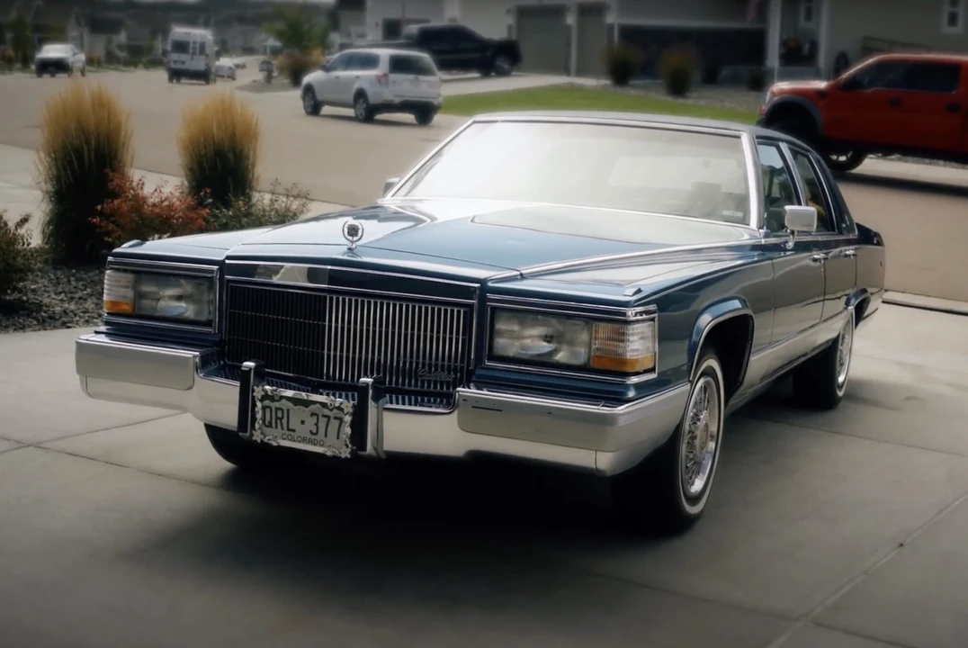 1992 Cadillac Brougham - Image 17 of 31