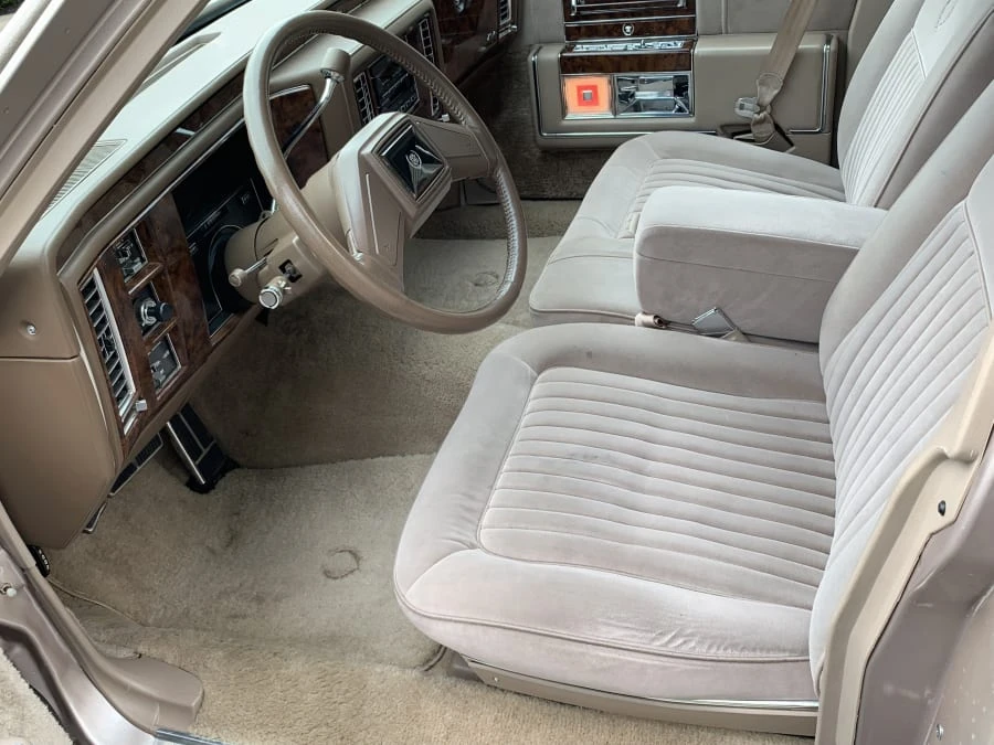 1992 Cadillac Brougham - Image 4 of 12