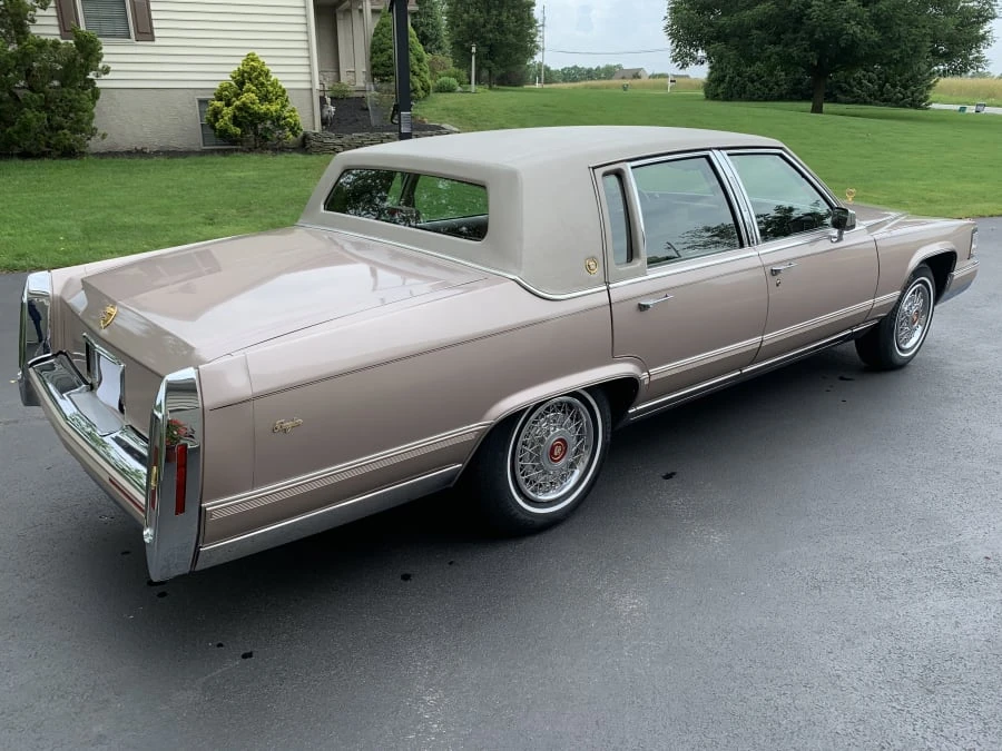1992 Cadillac Brougham - Image 3 of 12
