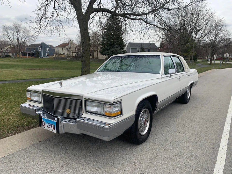 1992 Cadillac Brougham - Image 6 of 31