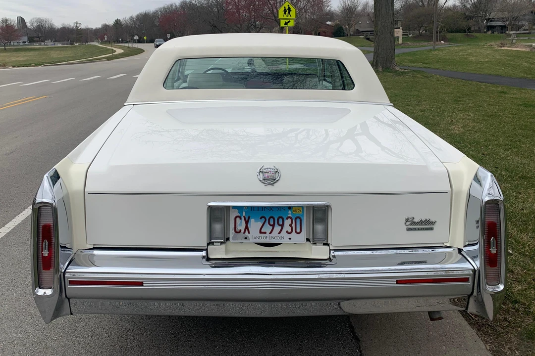 1992 Cadillac Brougham - Image 5 of 31