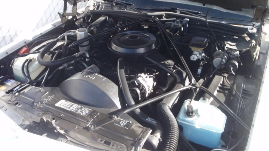 1992 Cadillac Brougham - Image 14 of 15