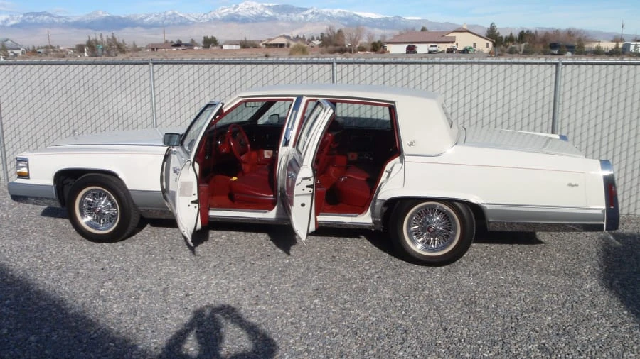 1992 Cadillac Brougham - Image 7 of 15