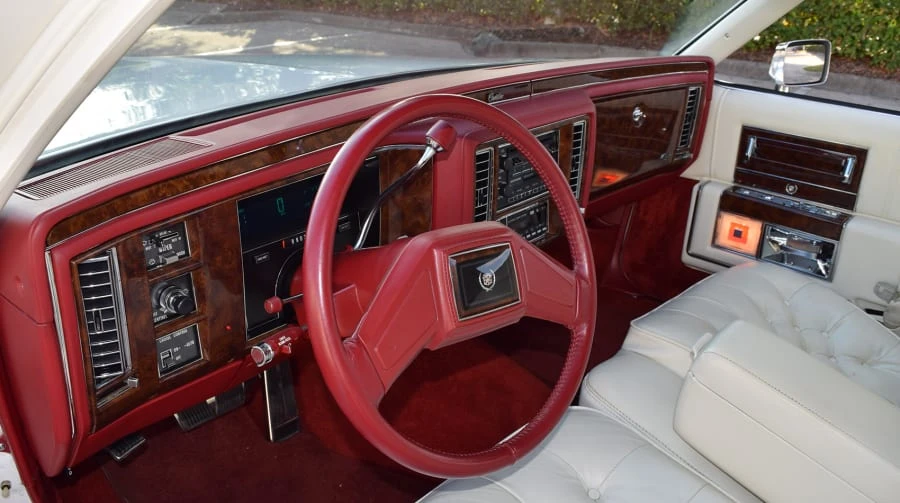1992 Cadillac Brougham - Image 4 of 12