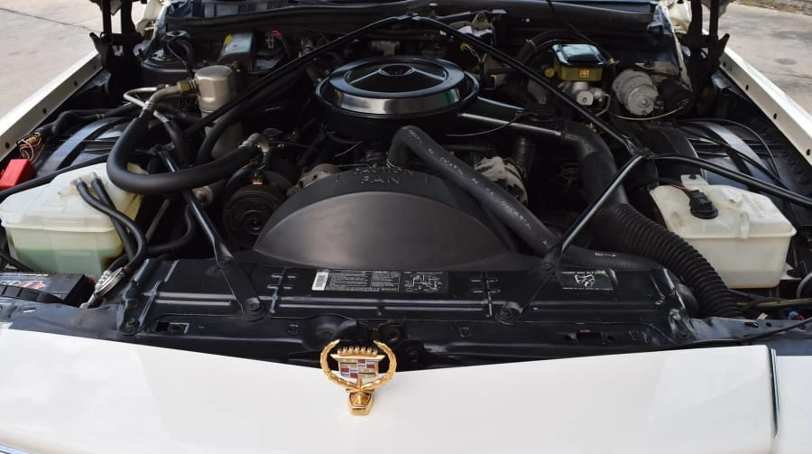 1992 Cadillac Brougham - Image 8 of 12