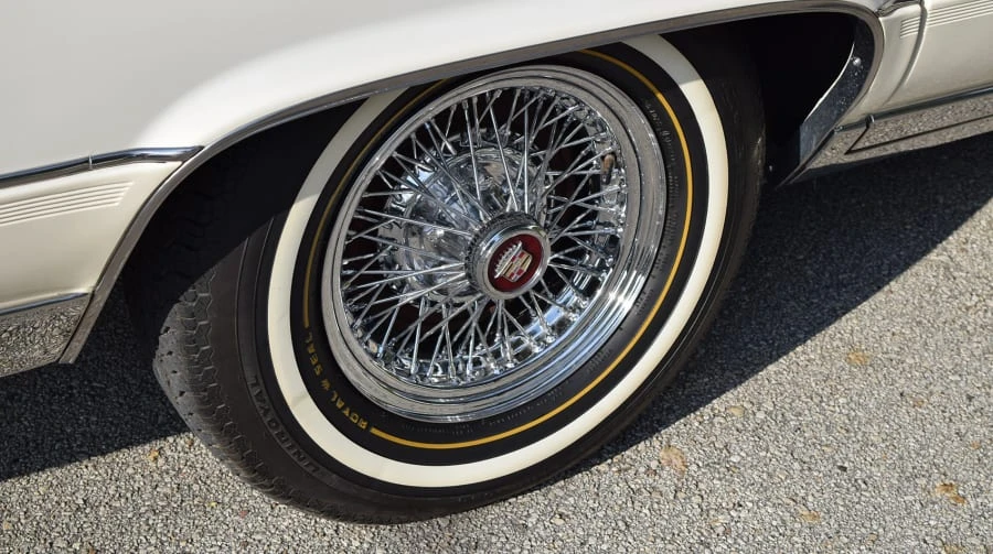 1992 Cadillac Brougham - Image 12 of 12
