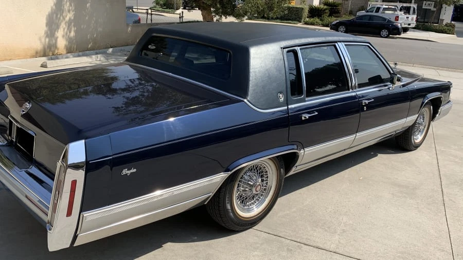 1992 Cadillac Brougham - Image 21 of 24