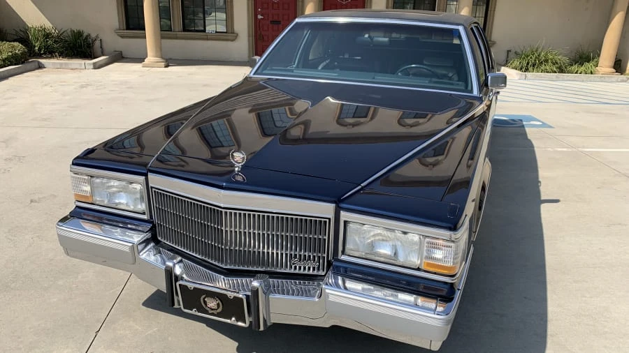1992 Cadillac Brougham - Image 24 of 24
