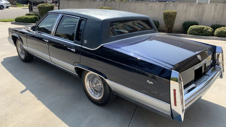1992 Cadillac Brougham - Image 2 of 24