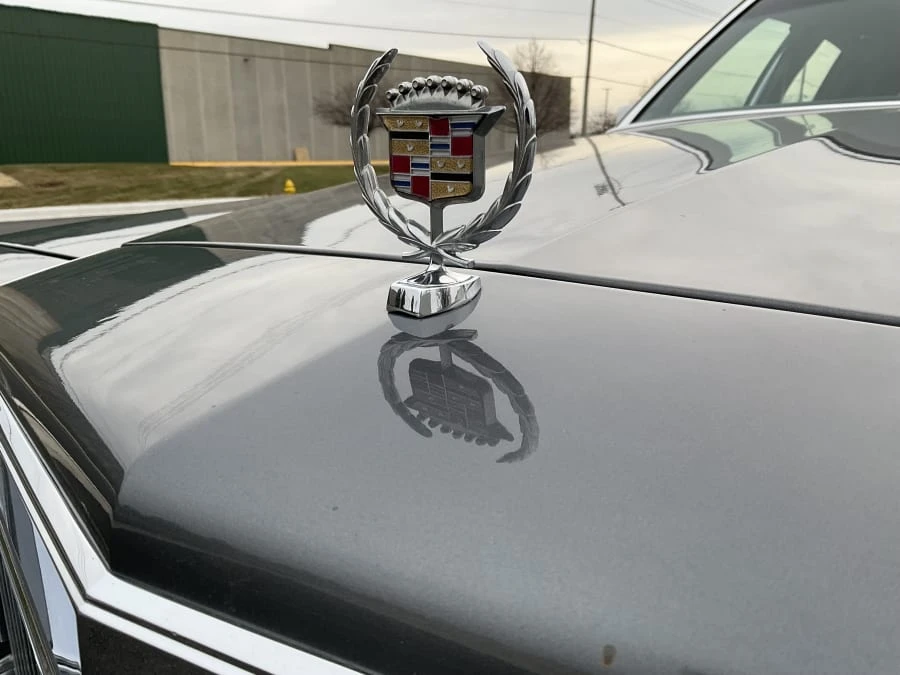1992 Cadillac Brougham - Image 4 of 18
