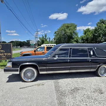 1992 Cadillac Brougham Sedan 4D