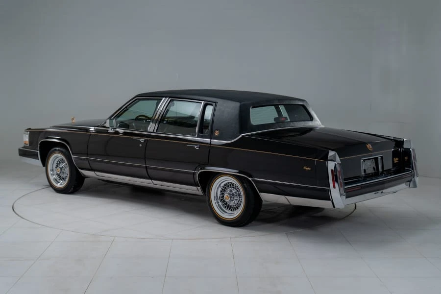 1992 Cadillac Brougham - Image 3 of 31