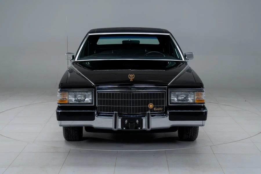 1992 Cadillac Brougham - Image 4 of 31