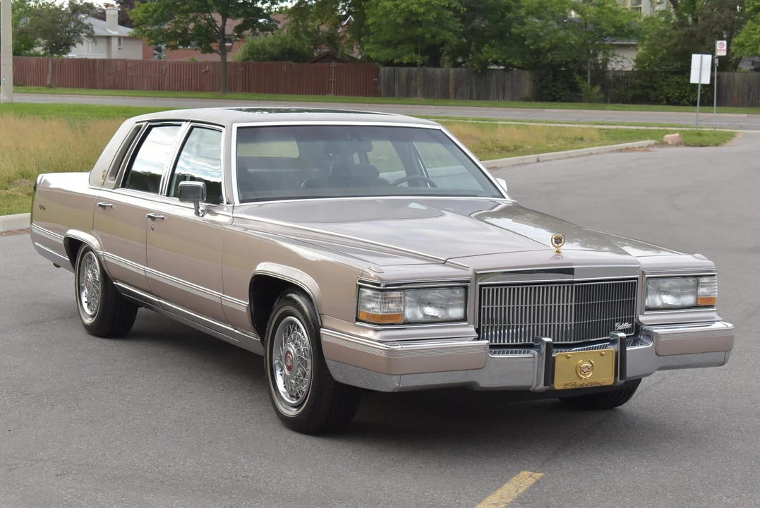 1992 Cadillac Brougham - Image 7 of 31