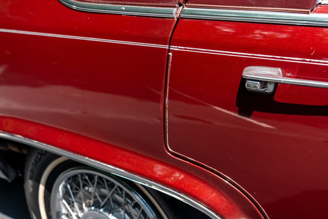 1992 Cadillac Brougham - Image 21 of 31