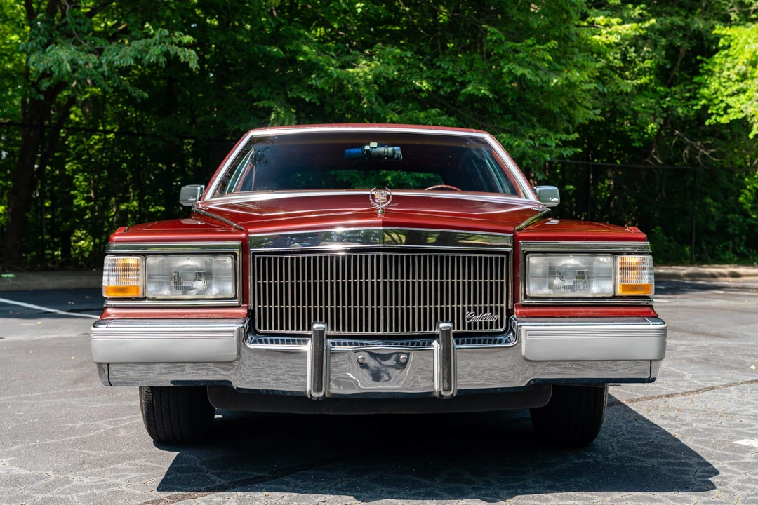 1992 Cadillac Brougham - Image 2 of 31