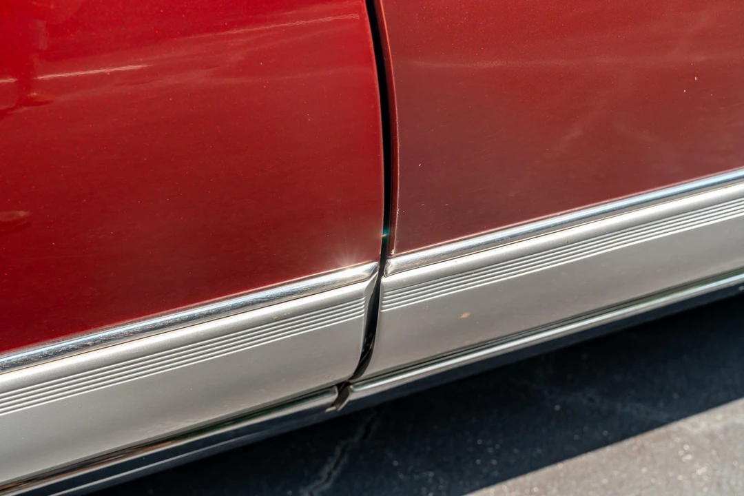 1992 Cadillac Brougham - Image 26 of 31