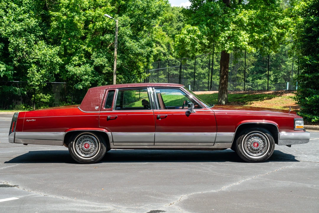 1992 Cadillac Brougham - Image 4 of 31