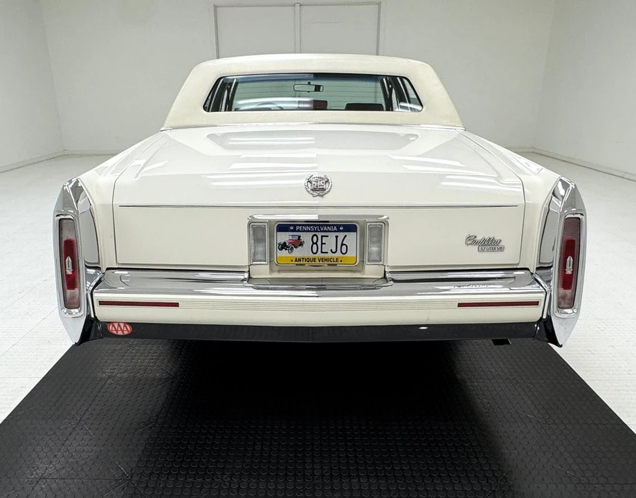 1992 Cadillac Brougham - Image 4 of 31