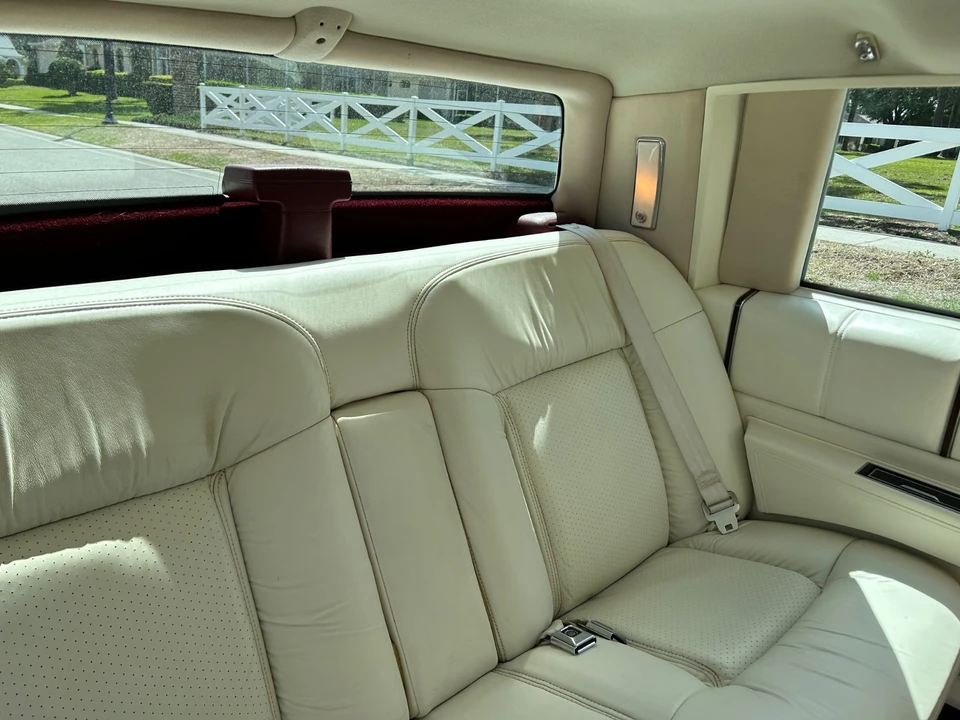 1992 Cadillac DeVille 6th Gen - Image 19 of 21