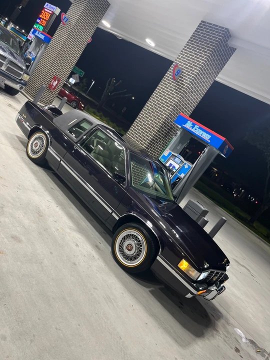 1992 Cadillac DeVille 6th Gen - Image 2 of 10