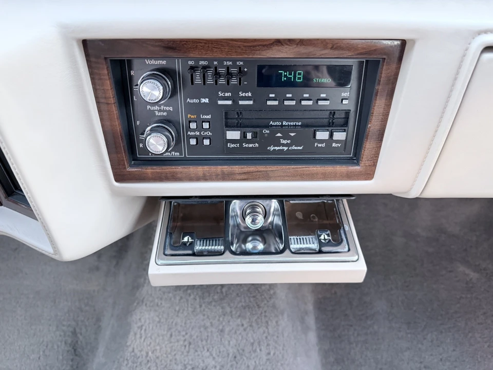 1992 Cadillac DeVille 6th Gen - Image 31 of 31