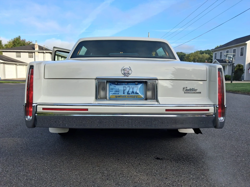 1992 Cadillac DeVille 6th Gen - Image 14 of 31