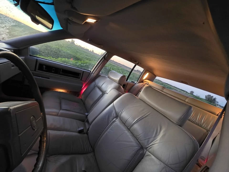1992 Cadillac DeVille 6th Gen - Image 6 of 18