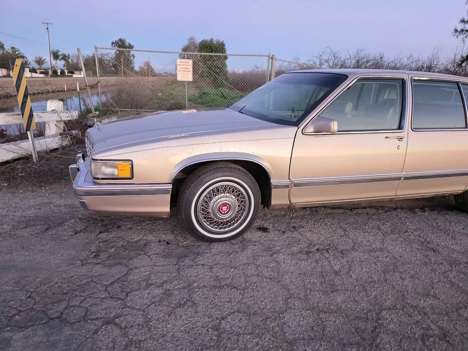 1992 Cadillac DeVille 6th Gen - Image 12 of 18