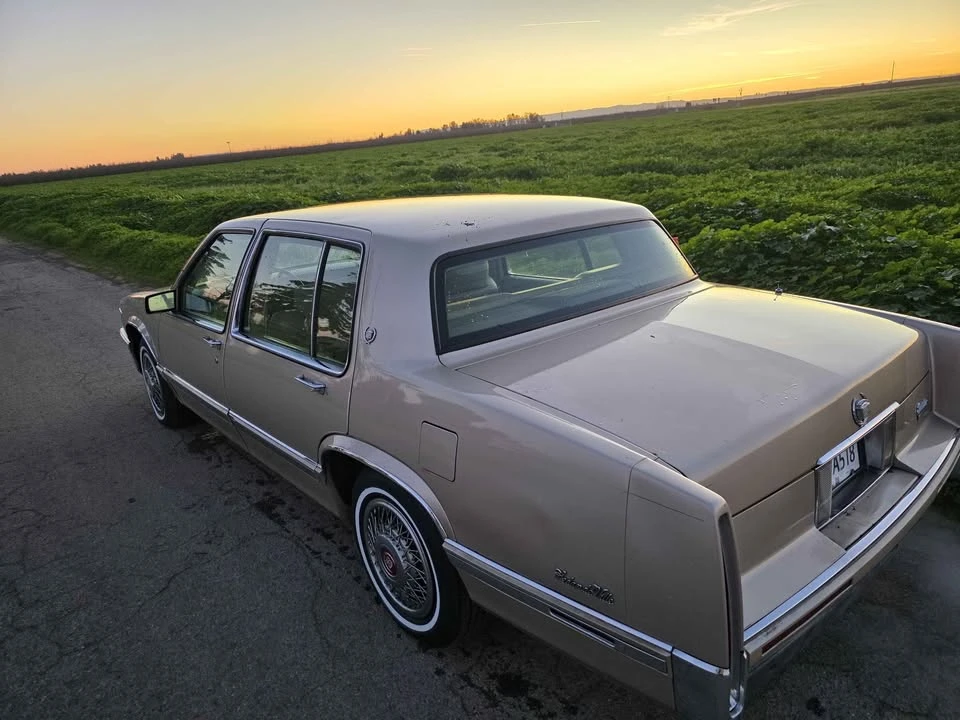 1992 Cadillac DeVille 6th Gen - Image 3 of 18