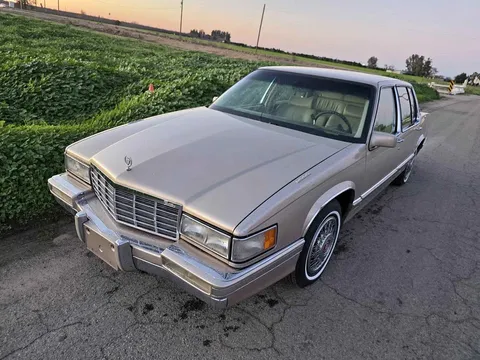 1992 Cadillac DeVille d'Elegance Sedan 4D