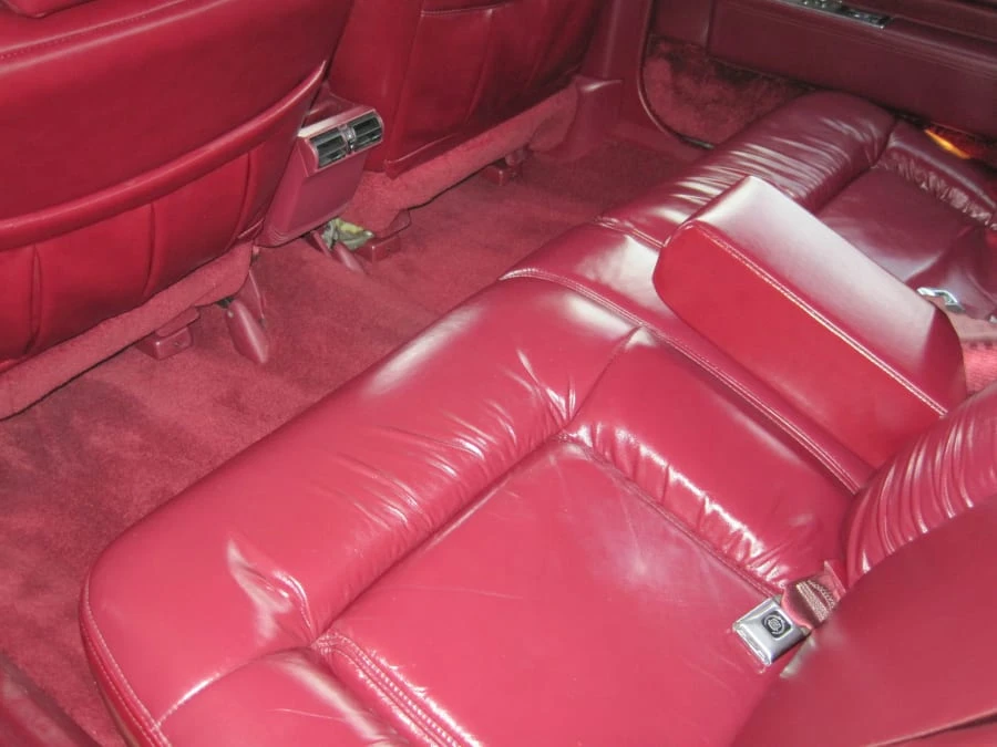 1992 Cadillac DeVille 6th Gen - Image 5 of 9