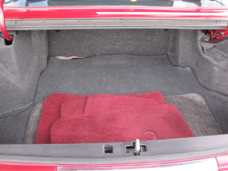1992 Cadillac DeVille 6th Gen - Image 7 of 9