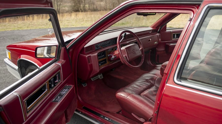 1992 Cadillac DeVille 6th Gen - Image 4 of 12