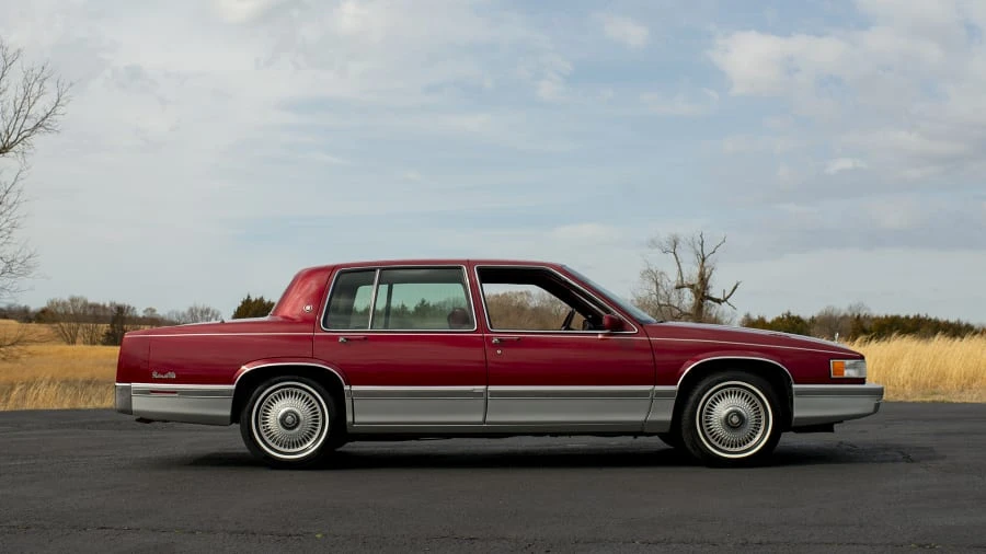 1992 Cadillac DeVille 6th Gen - Image 11 of 12