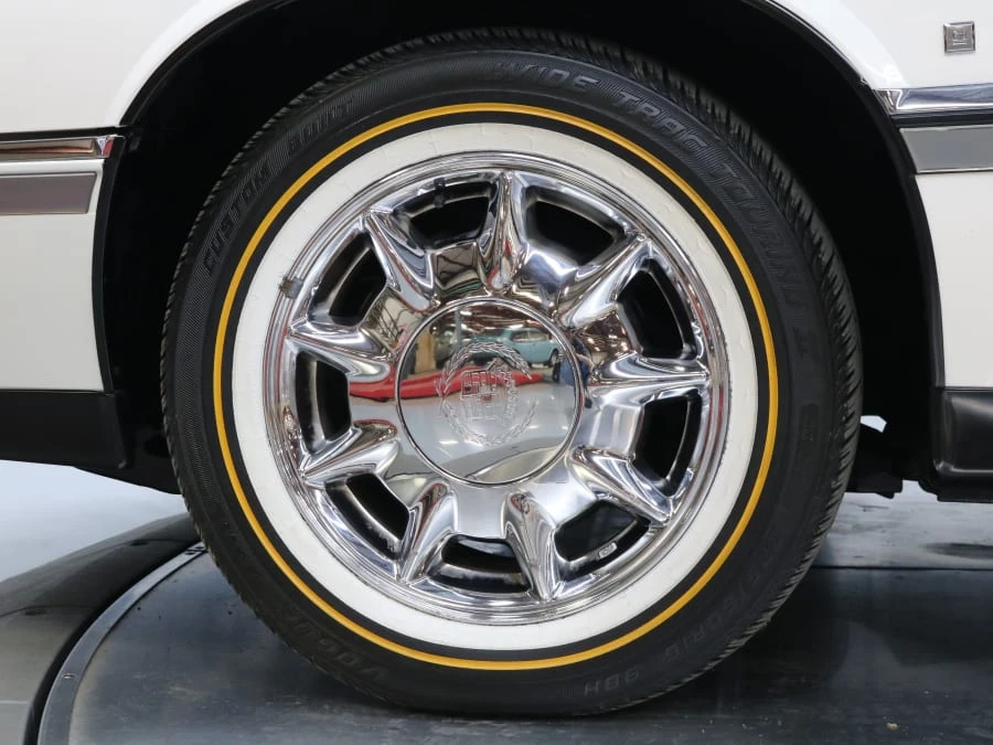 1992 Cadillac Eldorado 12th Gen - Image 13 of 31