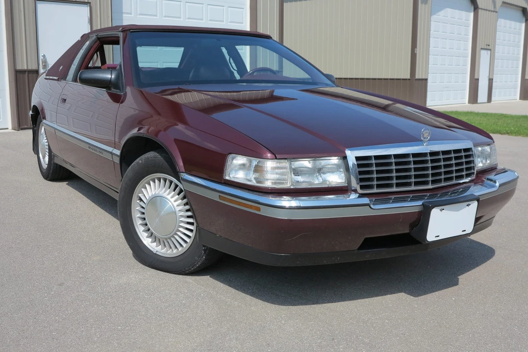 1992 Cadillac Eldorado 11th Gen - Image 5 of 31