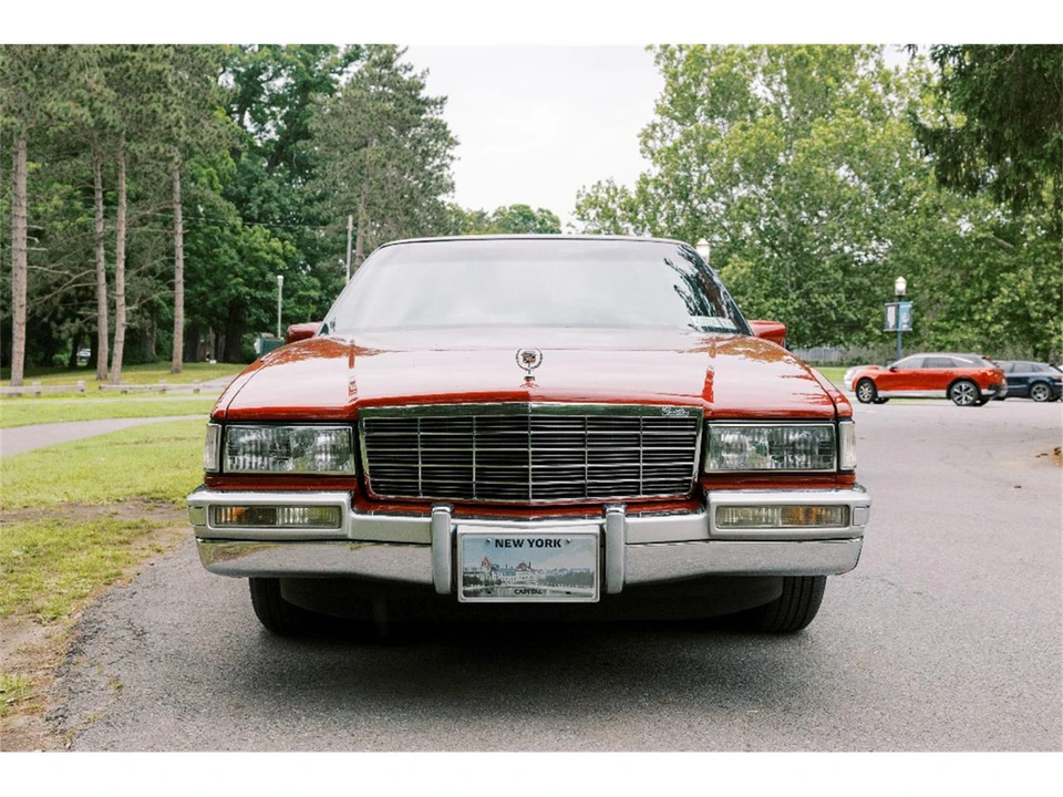 1992 Cadillac Fleetwood - Image 7 of 24