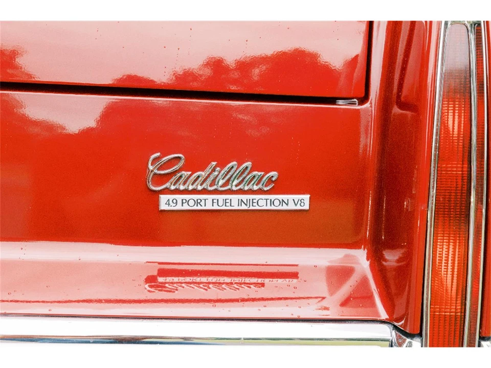1992 Cadillac Fleetwood - Image 13 of 24