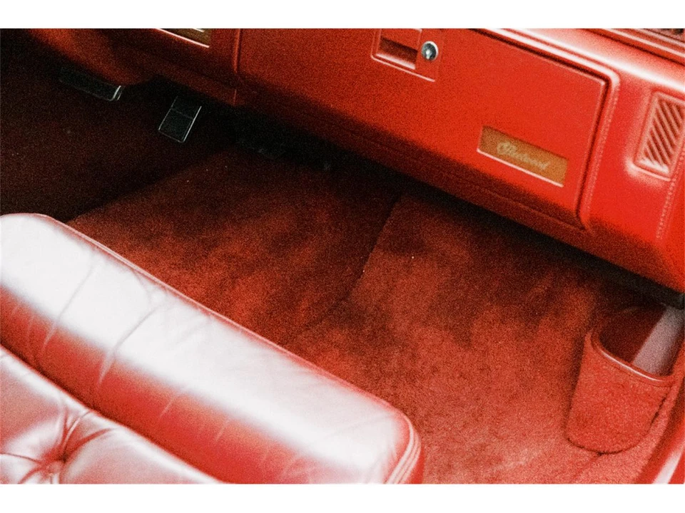1992 Cadillac Fleetwood - Image 19 of 24