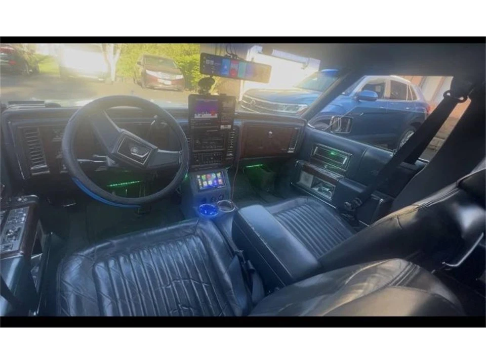 1992 Cadillac Fleetwood - Image 17 of 20