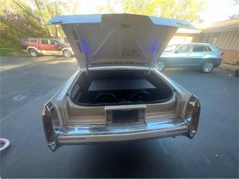 1992 Cadillac Fleetwood - Image 20 of 20
