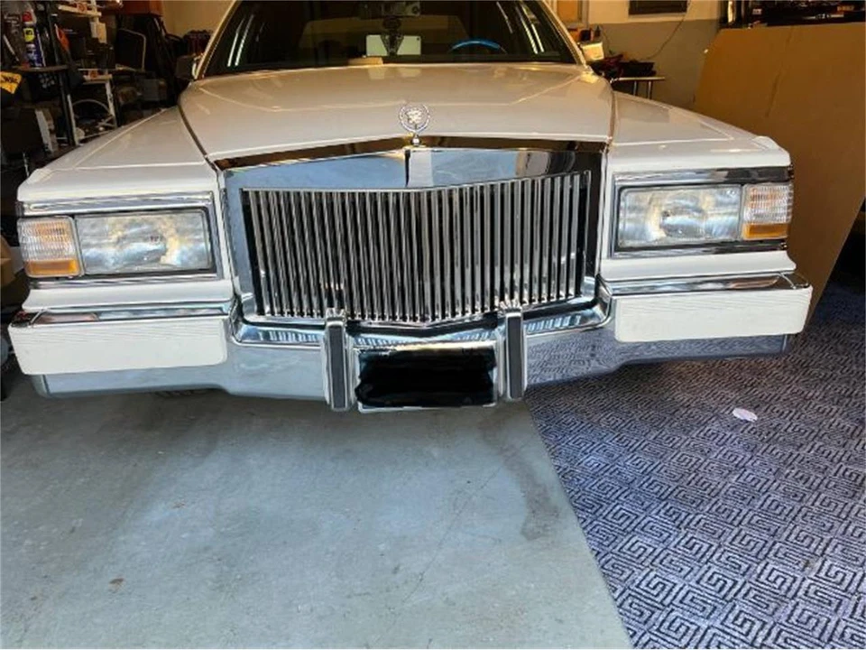 1992 Cadillac Fleetwood - Image 15 of 20
