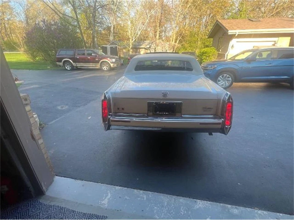 1992 Cadillac Fleetwood - Image 6 of 20
