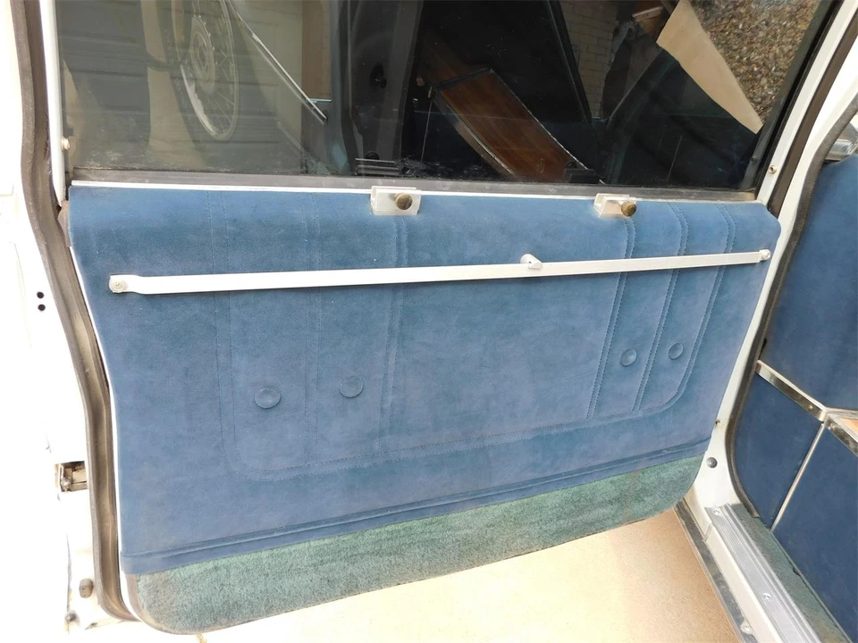 1992 Cadillac Fleetwood - Image 6 of 31