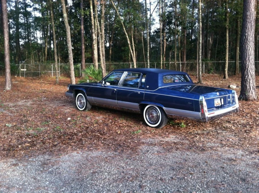 1992 Cadillac Brougham - Image 2 of 8