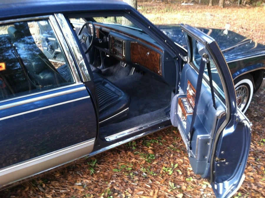 1992 Cadillac Brougham - Image 4 of 8