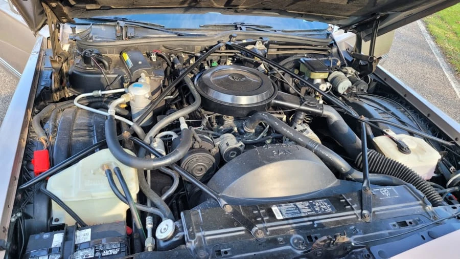 1992 Cadillac Fleetwood - Image 15 of 22