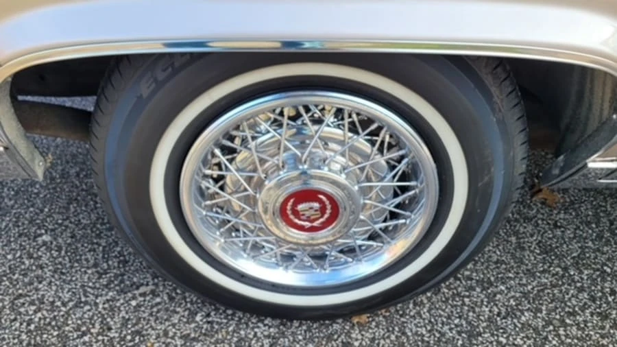1992 Cadillac Fleetwood - Image 14 of 20
